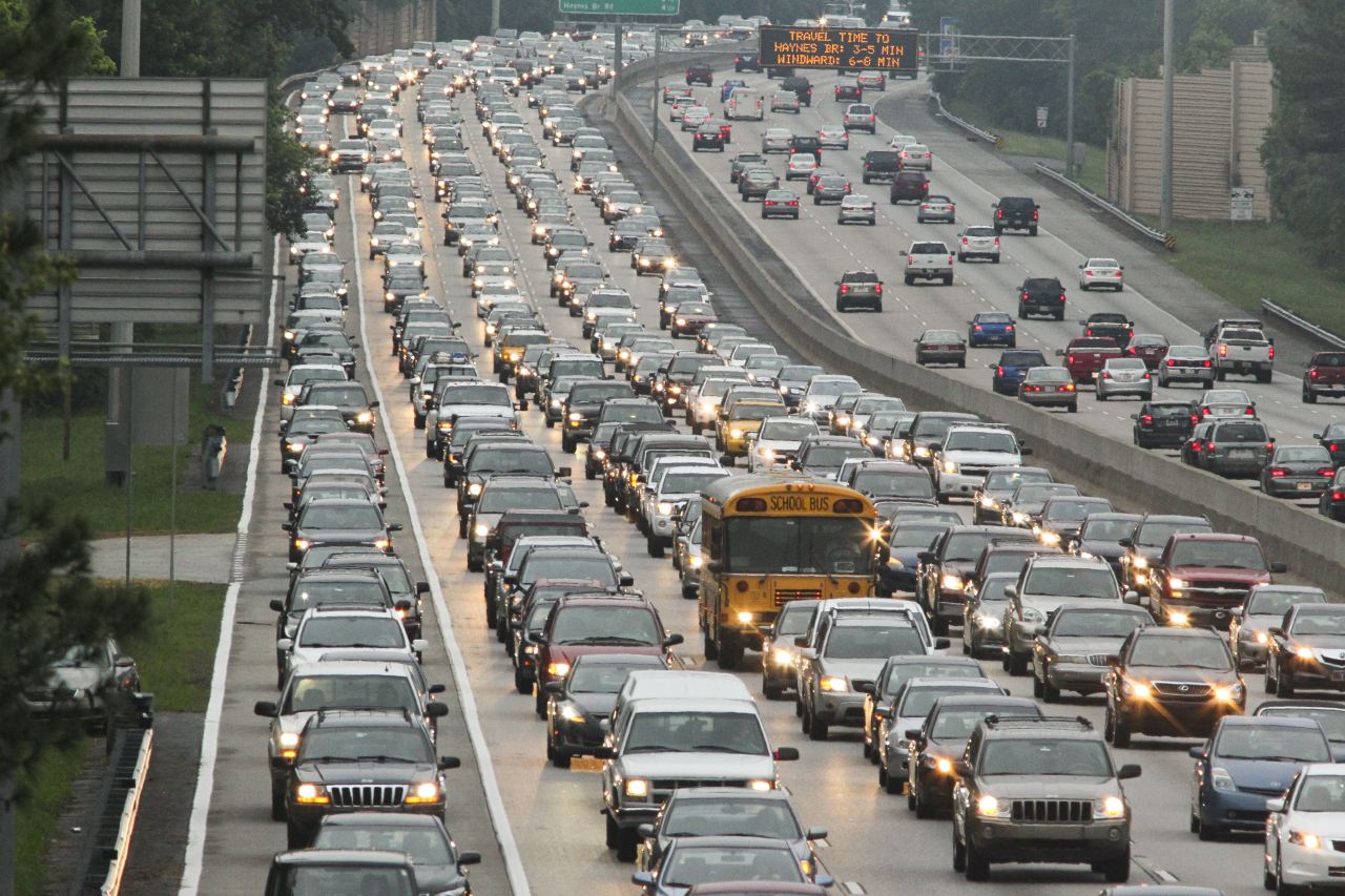 how-to-handle-traffic-jams-during-summer-events