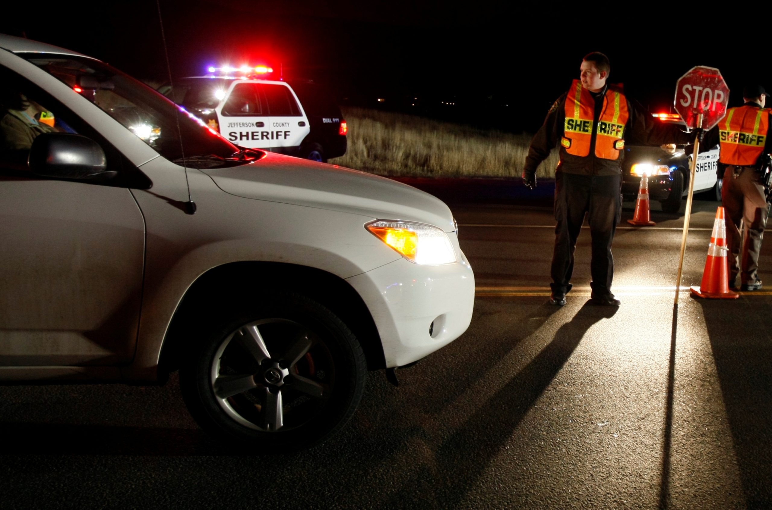 How to Identify and Avoid Drunk Drivers on the Road